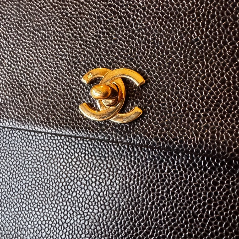 Chanel Rare Flap Box Caviar Bag - Picture 4 of 16